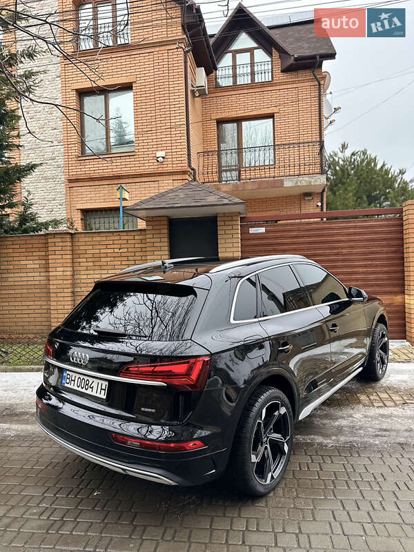 Позашляховик / Кросовер Audi Q5 2021 в Одесі