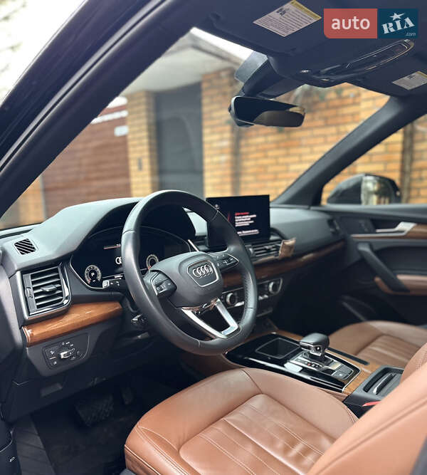 Позашляховик / Кросовер Audi Q5 2021 в Одесі