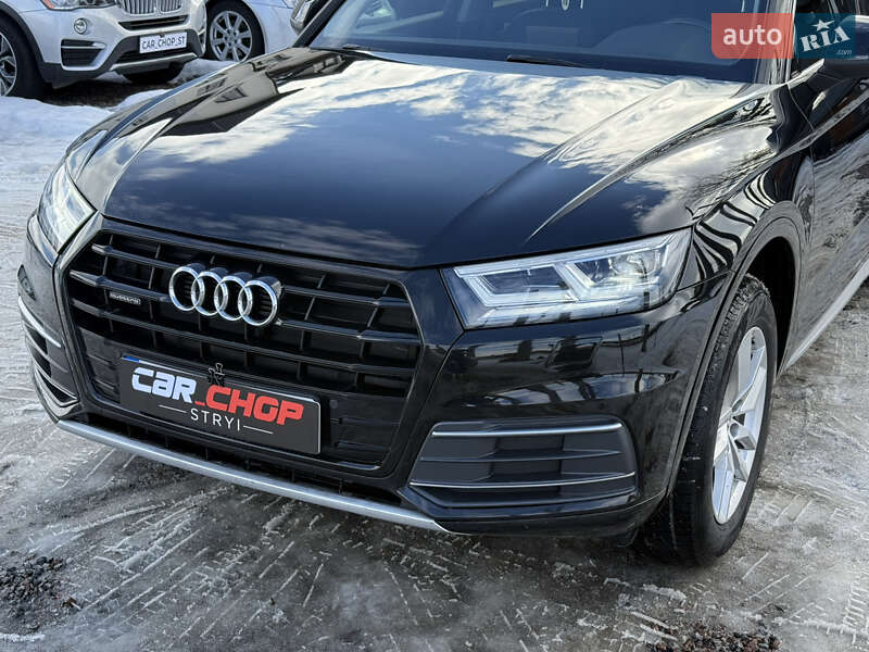 Внедорожник / Кроссовер Audi Q5 2017 в Стрые