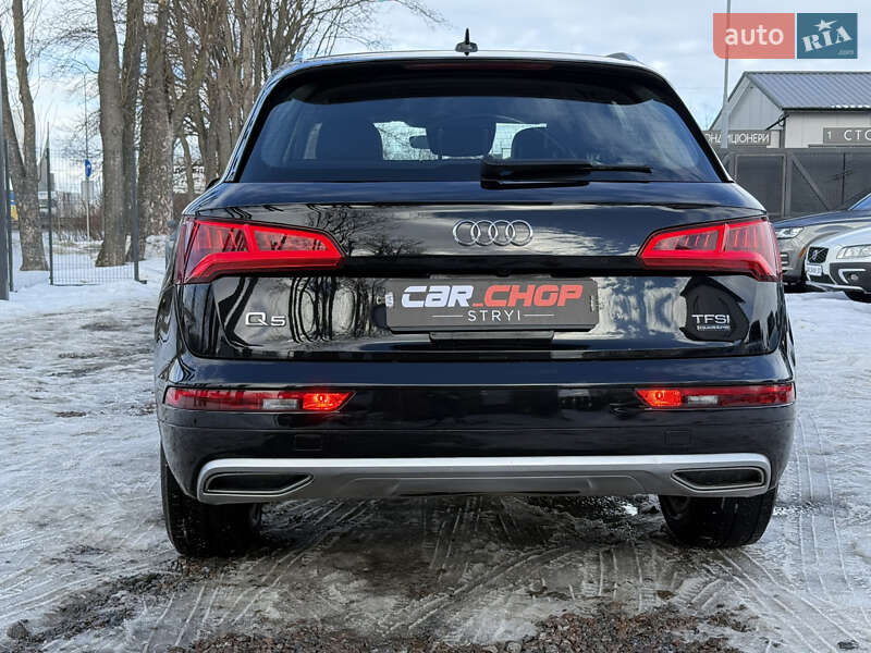 Внедорожник / Кроссовер Audi Q5 2017 в Стрые