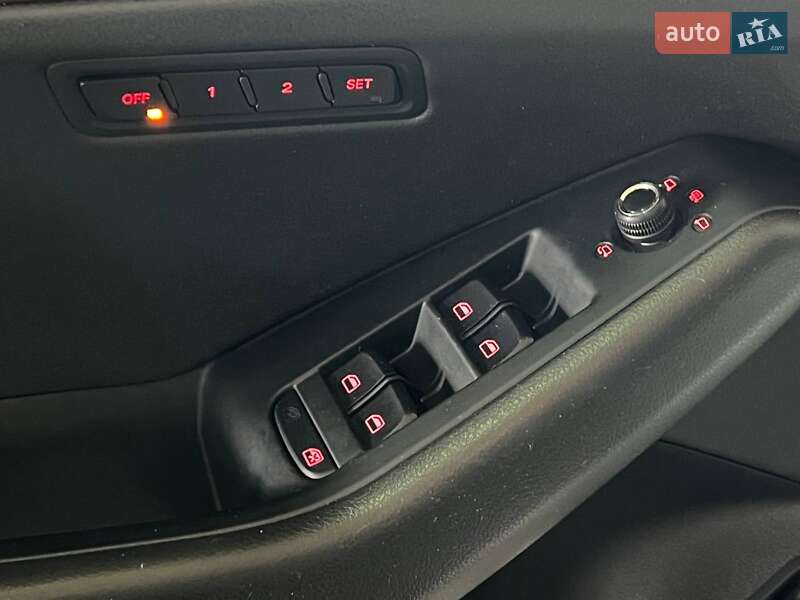 Позашляховик / Кросовер Audi Q5 2011 в Одесі фото 11 Позашляховик / Кросовер Audi Q5 2011 в Одесі