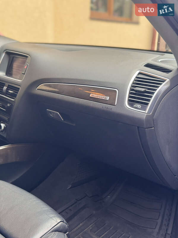 Внедорожник / Кроссовер Audi Q5 2014 в Виноградове