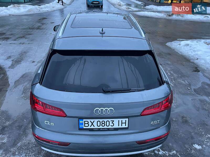 Внедорожник / Кроссовер Audi Q5 2017 в Хмельницком