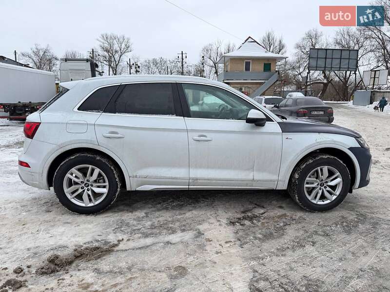Внедорожник / Кроссовер Audi Q5 2023 в Киеве