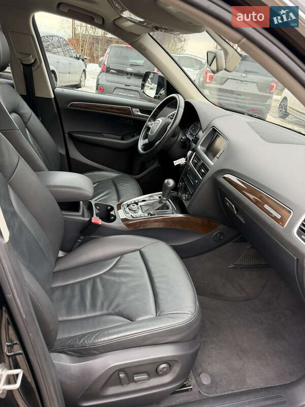 Позашляховик / Кросовер Audi Q5 2010 в Львові