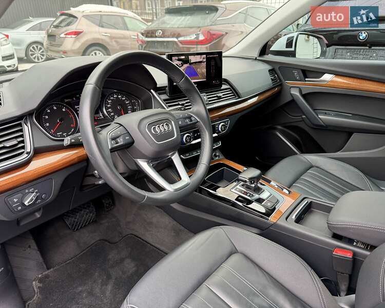Позашляховик / Кросовер Audi Q5 2021 в Києві фото 13 Позашляховик / Кросовер Audi Q5 2021 в Києві