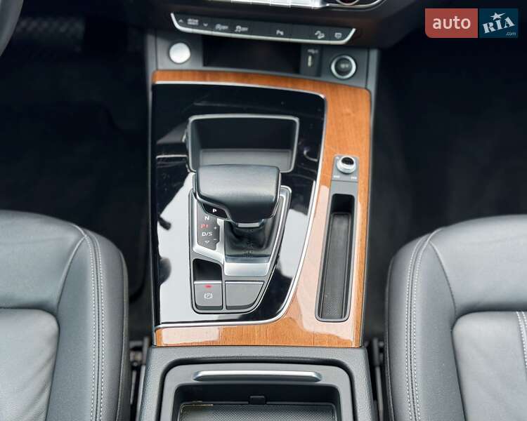 Позашляховик / Кросовер Audi Q5 2021 в Києві фото 29 Позашляховик / Кросовер Audi Q5 2021 в Києві