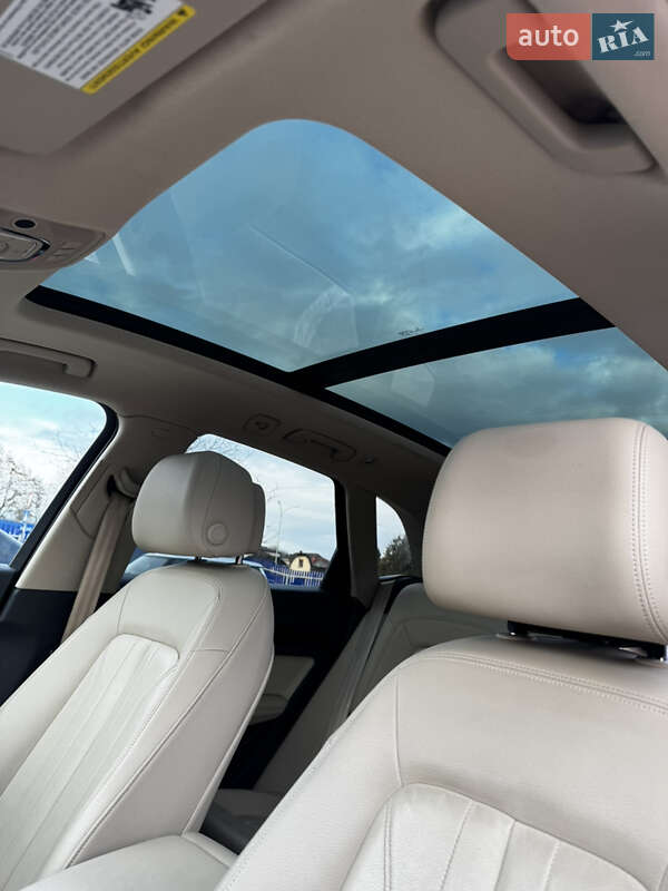 Позашляховик / Кросовер Audi Q5 2018 в Ужгороді