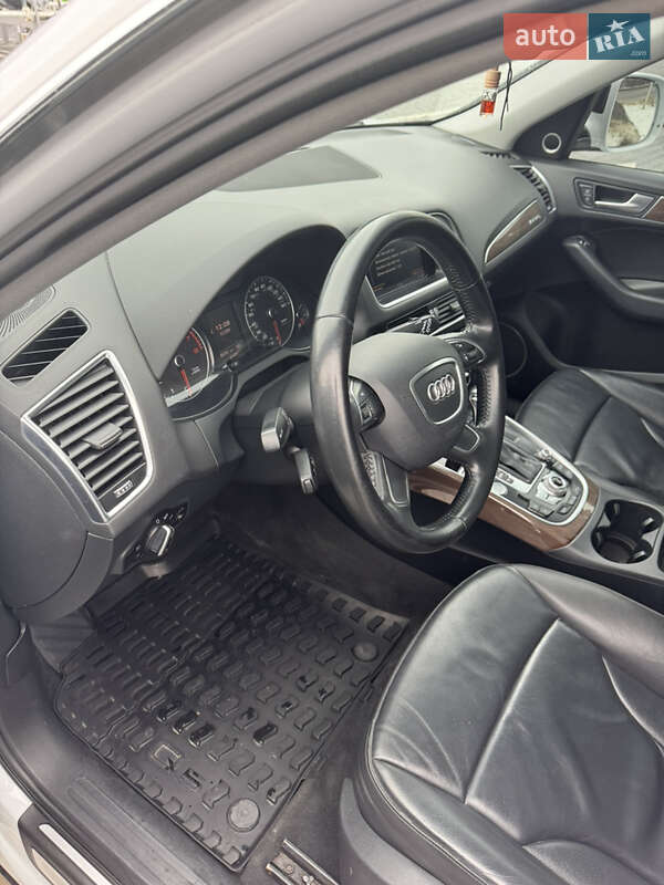Позашляховик / Кросовер Audi Q5 2016 в Луцьку фото 19 Позашляховик / Кросовер Audi Q5 2016 в Луцьку