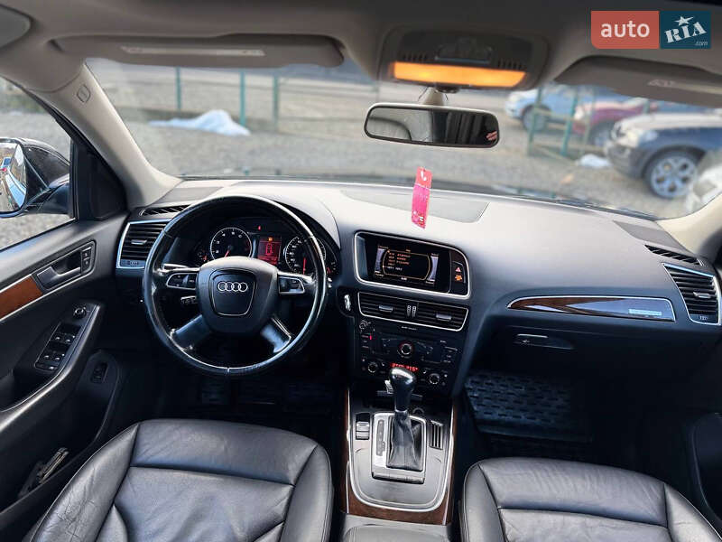 Внедорожник / Кроссовер Audi Q5 2012 в Тячеве