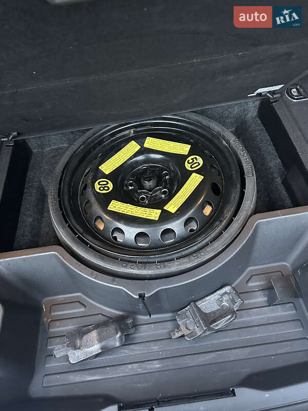 Внедорожник / Кроссовер Audi Q5 2015 в Ужгороде