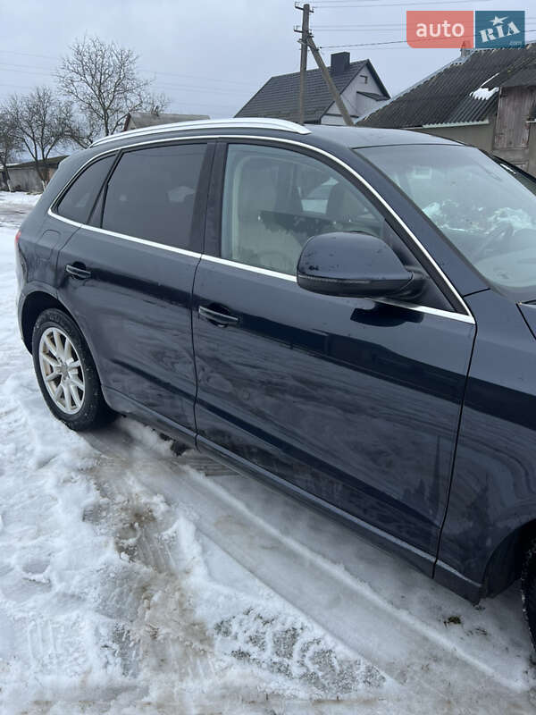 Позашляховик / Кросовер Audi Q5 2012 в Рожище