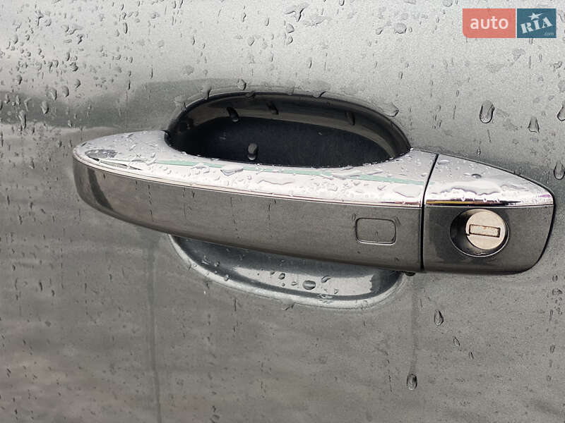 Позашляховик / Кросовер Audi Q5 2014 в Києві