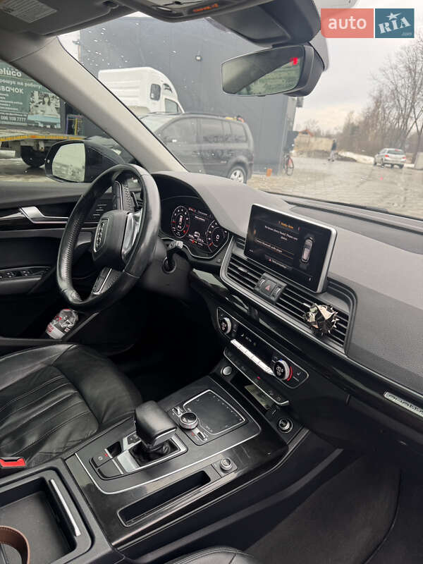 Позашляховик / Кросовер Audi Q5 2018 в Самборі