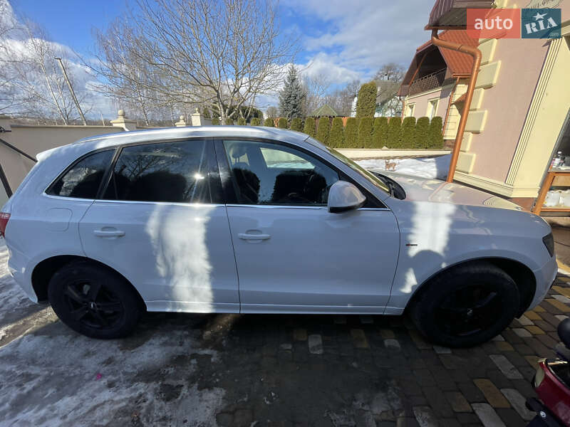 Позашляховик / Кросовер Audi Q5 2012 в Чернівцях фото 2 Позашляховик / Кросовер Audi Q5 2012 в Чернівцях