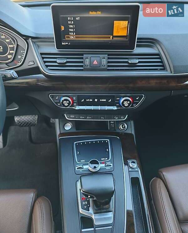 Позашляховик / Кросовер Audi Q5 2019 в Вінниці