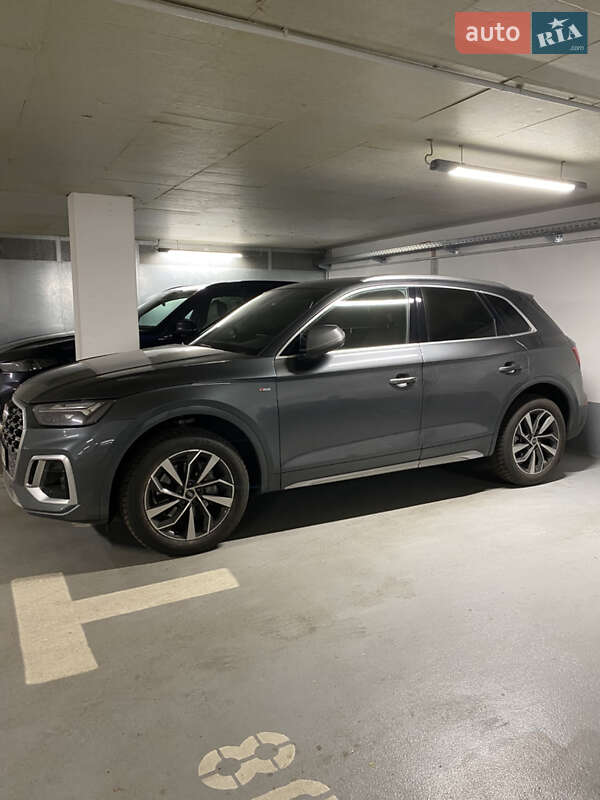 Внедорожник / Кроссовер Audi Q5 2023 в Житомире