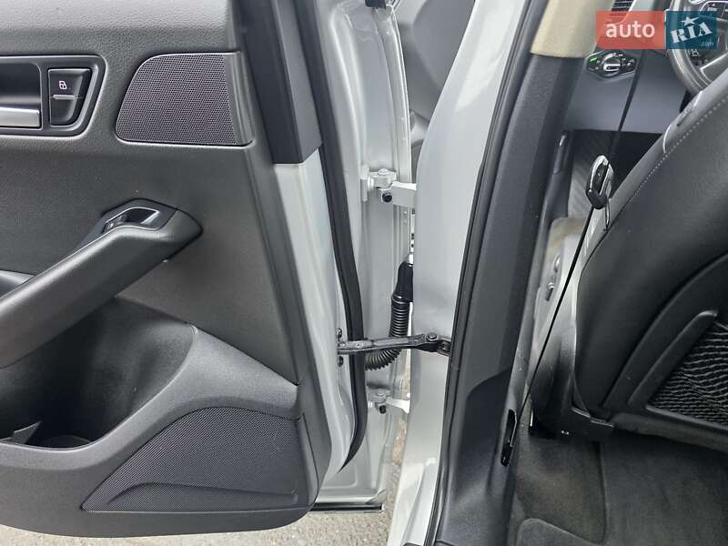 Позашляховик / Кросовер Audi Q5 2011 в Хмельницькому фото 48 Позашляховик / Кросовер Audi Q5 2011 в Хмельницькому