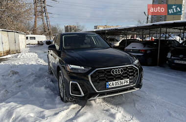 Позашляховик / Кросовер Audi Q5 2021 в Києві