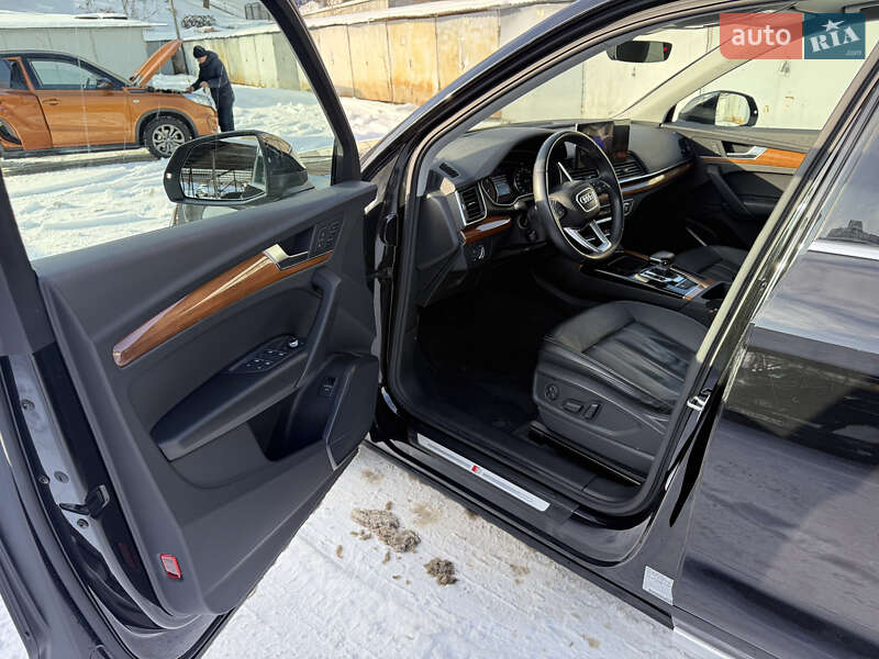 Позашляховик / Кросовер Audi Q5 2021 в Києві фото 16 Позашляховик / Кросовер Audi Q5 2021 в Києві