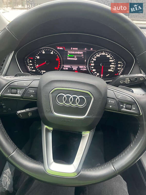 Позашляховик / Кросовер Audi Q5 2019 в Чернівцях