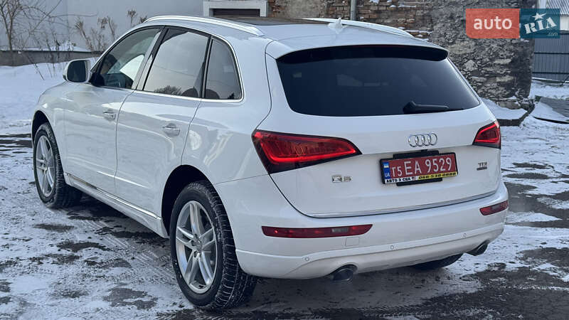 Внедорожник / Кроссовер Audi Q5 2015 в Дубно