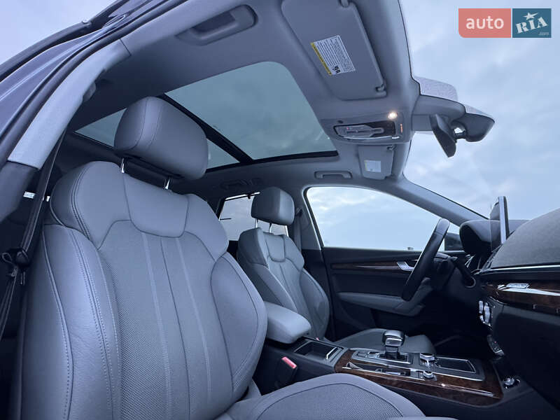 Позашляховик / Кросовер Audi Q5 2017 в Луцьку фото 28 Позашляховик / Кросовер Audi Q5 2017 в Луцьку