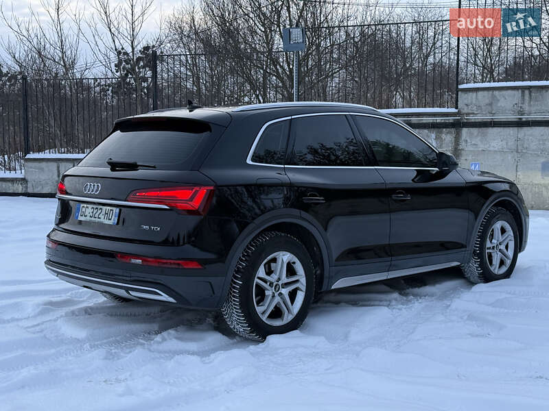 Позашляховик / Кросовер Audi Q5 2022 в Рівному