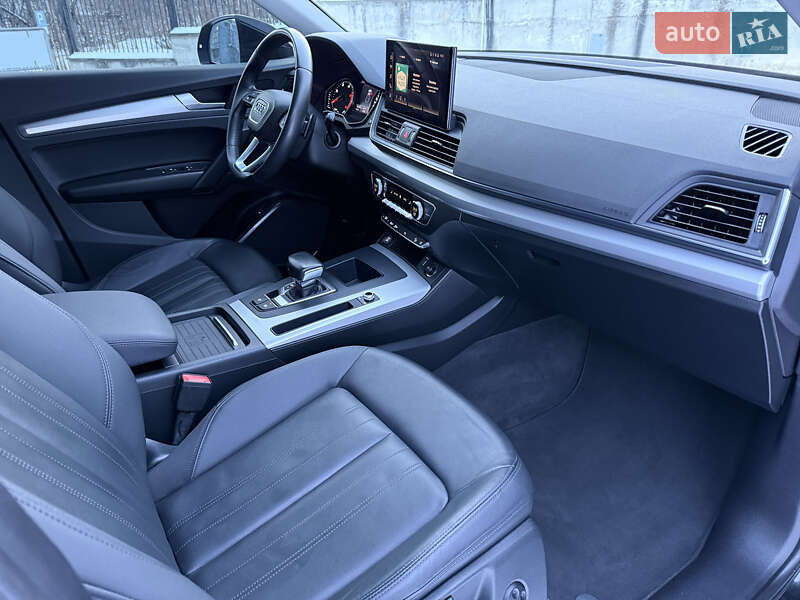 Позашляховик / Кросовер Audi Q5 2022 в Рівному