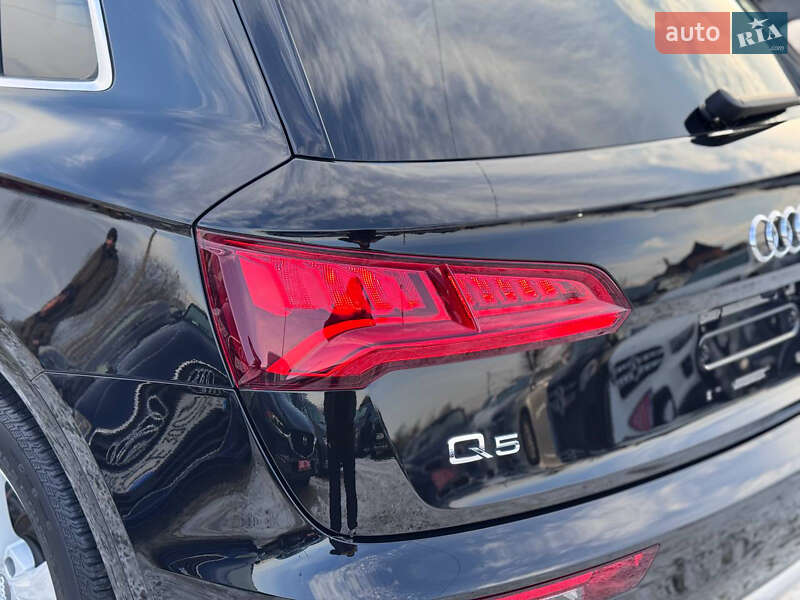 Позашляховик / Кросовер Audi Q5 2020 в Івано-Франківську