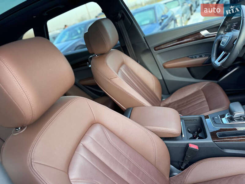 Позашляховик / Кросовер Audi Q5 2020 в Івано-Франківську