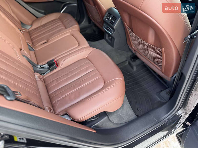 Позашляховик / Кросовер Audi Q5 2020 в Івано-Франківську