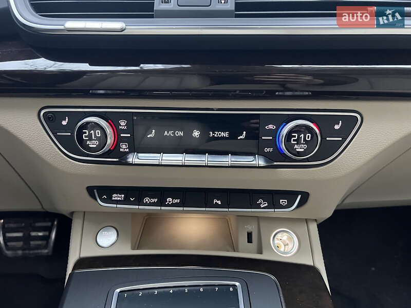 Позашляховик / Кросовер Audi Q5 2019 в Львові