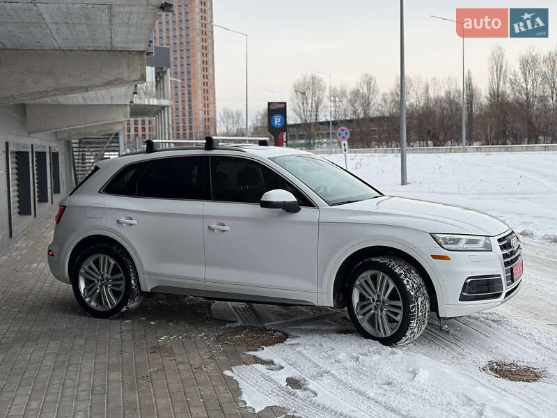Внедорожник / Кроссовер Audi Q5 2018 в Киеве