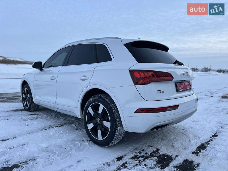 Позашляховик / Кросовер Audi Q5 2018 в Рівному фото 15 Позашляховик / Кросовер Audi Q5 2018 в Рівному
