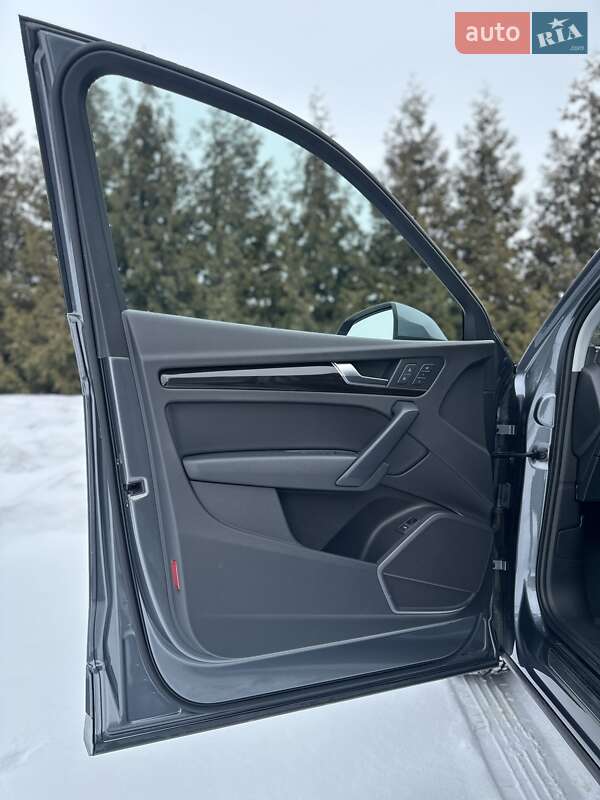 Позашляховик / Кросовер Audi Q5 2018 в Києві фото 12 Позашляховик / Кросовер Audi Q5 2018 в Києві