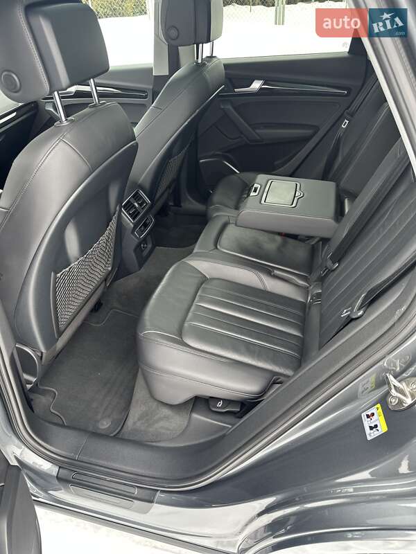 Позашляховик / Кросовер Audi Q5 2018 в Києві фото 17 Позашляховик / Кросовер Audi Q5 2018 в Києві