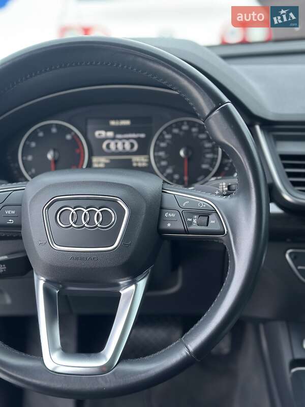 Позашляховик / Кросовер Audi Q5 2018 в Києві фото 24 Позашляховик / Кросовер Audi Q5 2018 в Києві