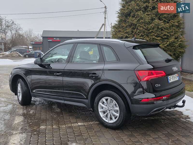 Позашляховик / Кросовер Audi Q5 2018 в Івано-Франківську