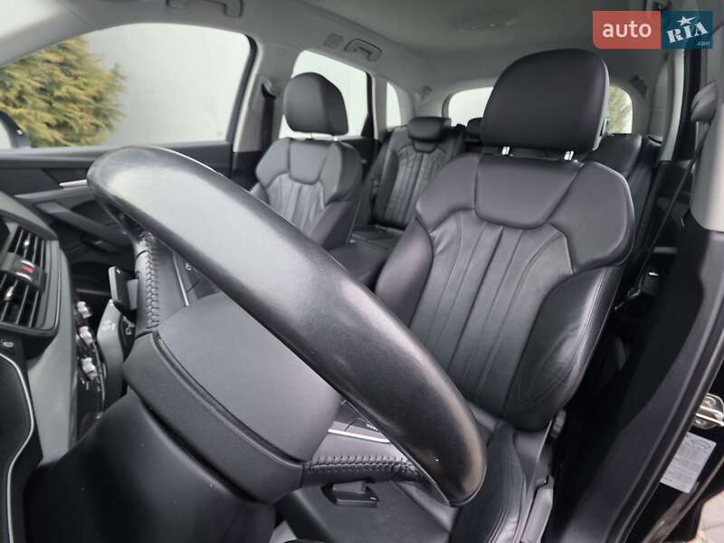 Позашляховик / Кросовер Audi Q5 2018 в Івано-Франківську