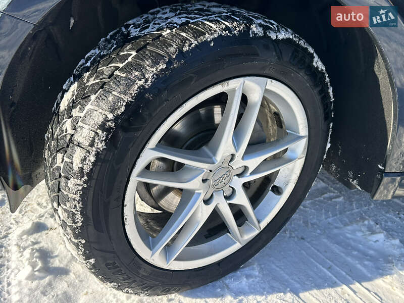 Внедорожник / Кроссовер Audi Q5 2016 в Сарнах