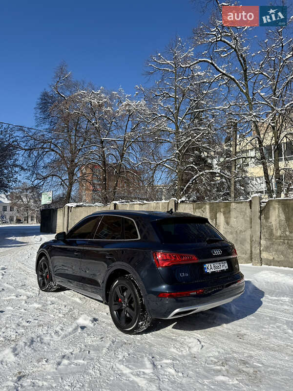 Внедорожник / Кроссовер Audi Q5 2018 в Полтаве