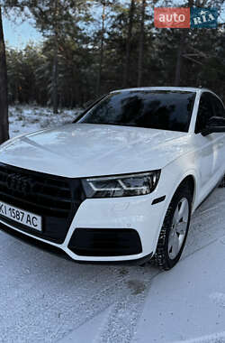 Позашляховик / Кросовер Audi Q5 2018 в Богодухіву
