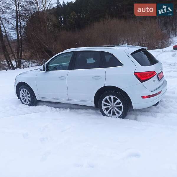 Внедорожник / Кроссовер Audi Q5 2015 в Шумске