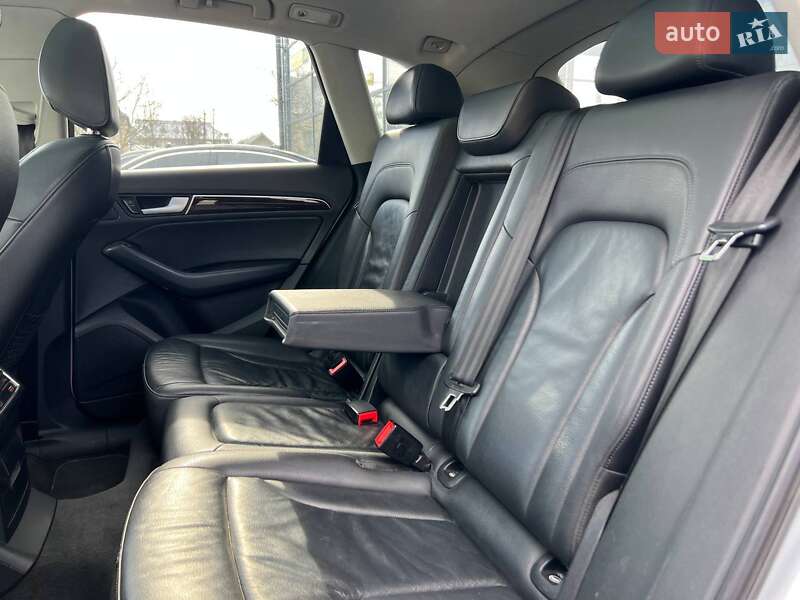 Позашляховик / Кросовер Audi Q5 2014 в Івано-Франківську