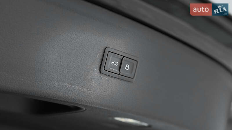 Позашляховик / Кросовер Audi Q5 2018 в Рівному