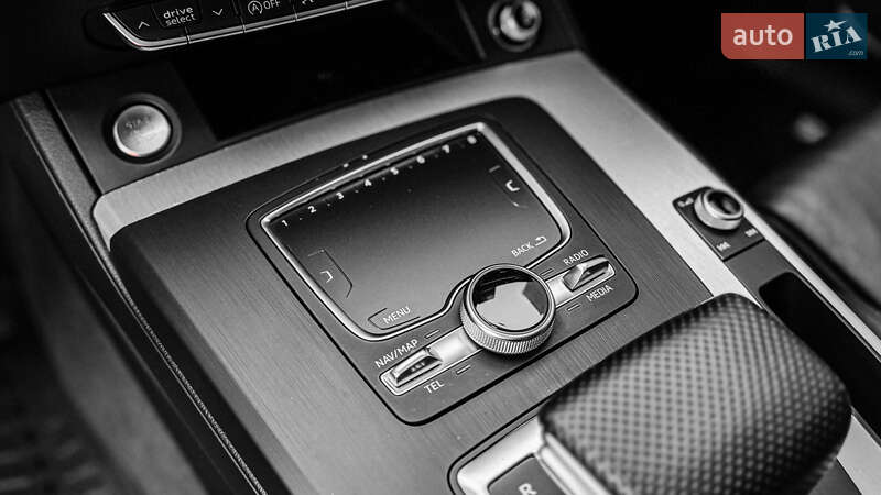 Позашляховик / Кросовер Audi Q5 2018 в Рівному