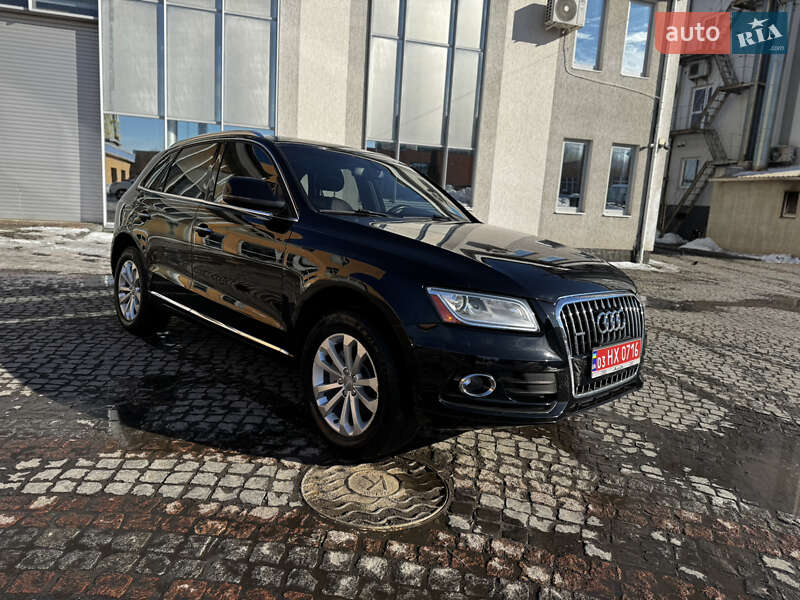 Позашляховик / Кросовер Audi Q5 2015 в Луцьку
