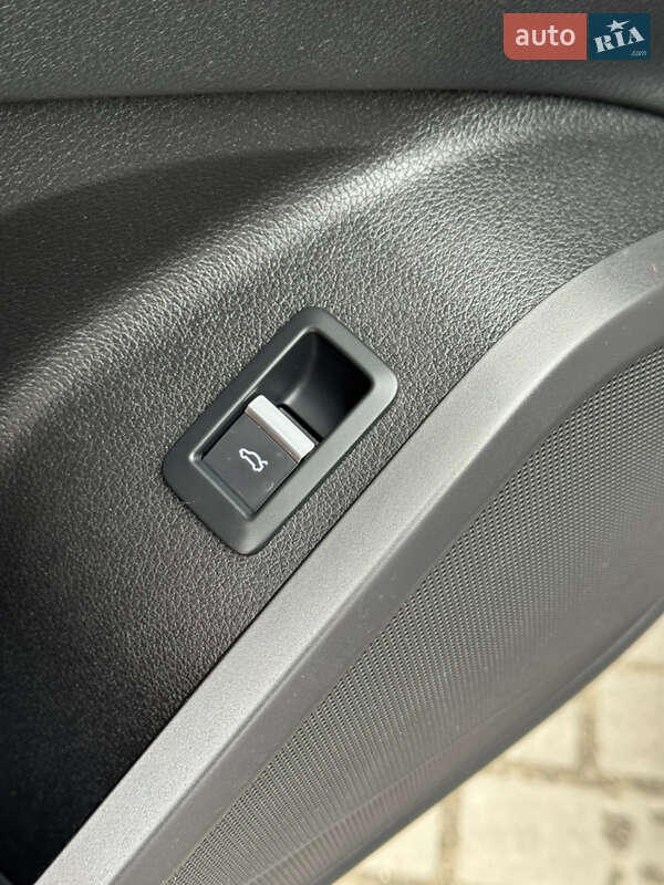 Внедорожник / Кроссовер Audi Q5 2018 в Владимире фото 49 Внедорожник / Кроссовер Audi Q5 2018 в Владимире