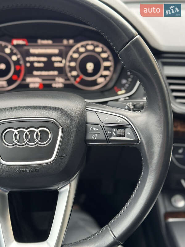 Внедорожник / Кроссовер Audi Q5 2018 в Владимире фото 61 Внедорожник / Кроссовер Audi Q5 2018 в Владимире